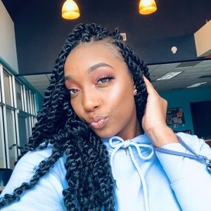 Meet your Posher, Amarah